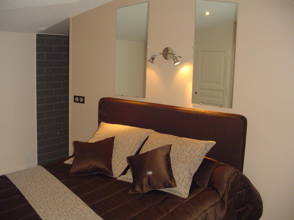 La Cabane De Pepe Emilien Bed & Breakfast Chomerac Ruang foto